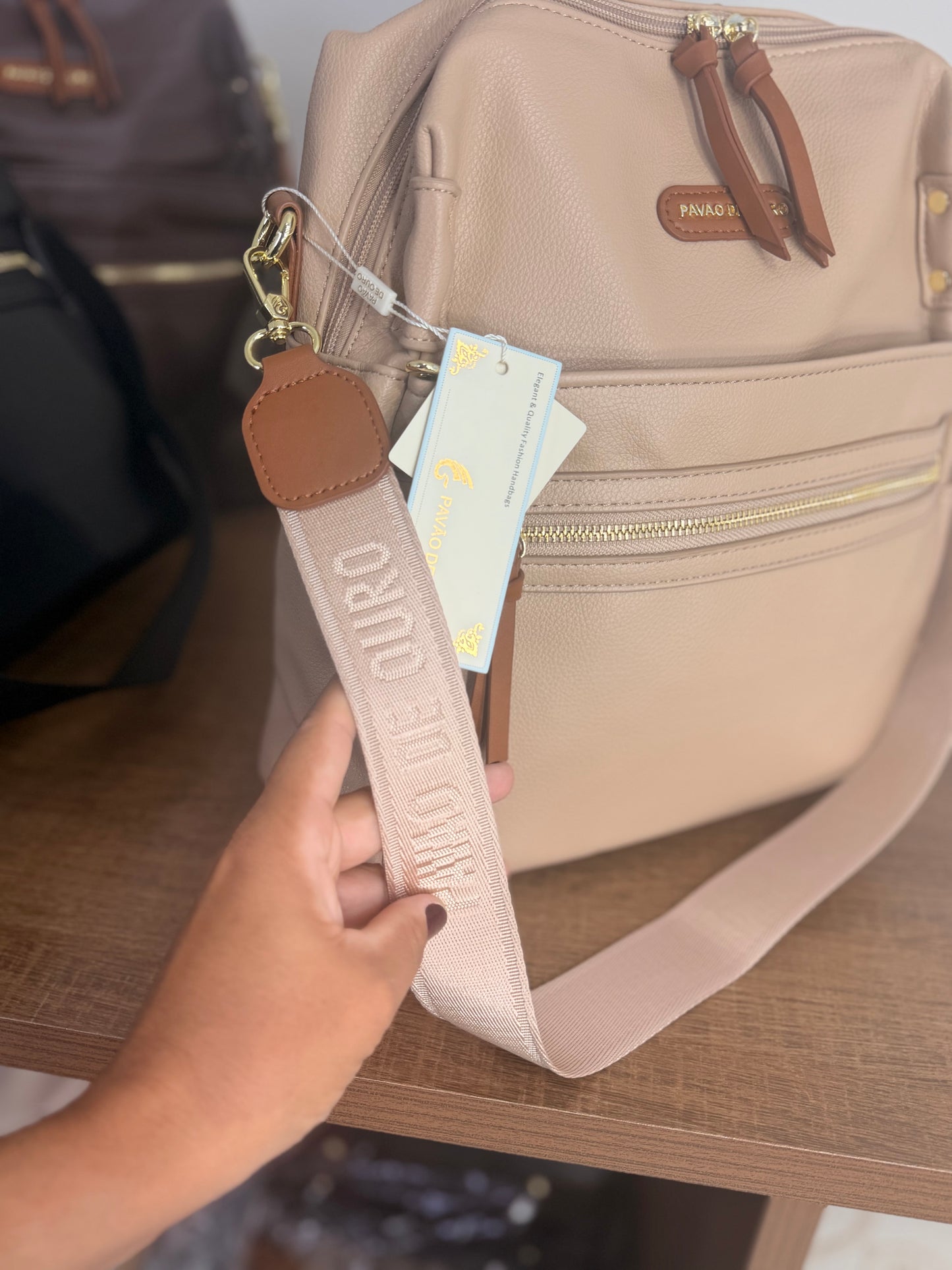 Bolsa mochila pavão de ouro