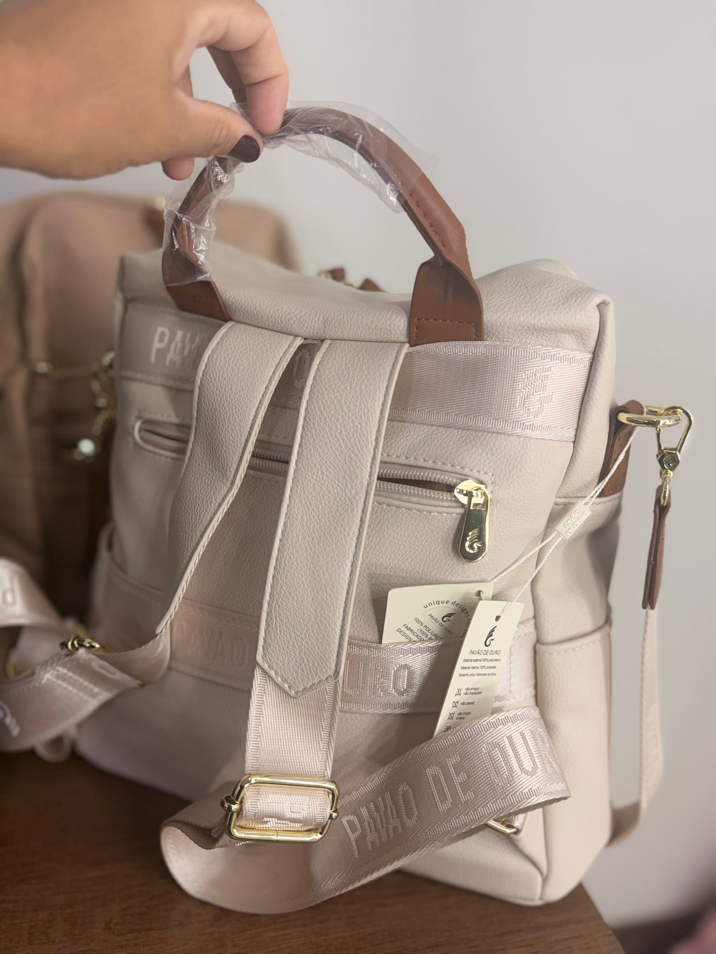 Bolsa mochila pavão de ouro