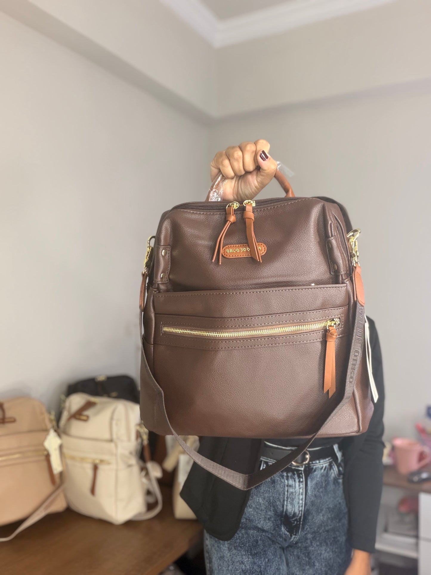 Bolsa mochila pavão de ouro